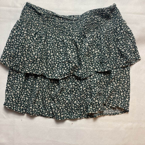 American Eagle Tiered Mini Skirt - Picture 3 of 6